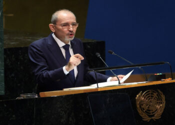 وزير الخارجية: حاربوا جرائم الحرب ودافعوا من أجل حقوق الأطفال الفلسطينيين