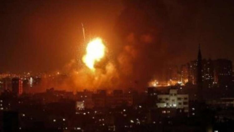 الاحتلال يشن غارات عنيفة على حي الشجاعية شرق غزة