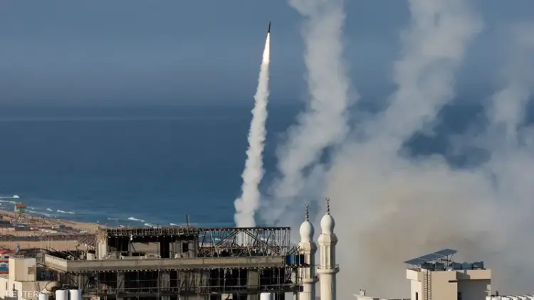 الاحتلال يشن غارات عنيفة على غزة -صدى الشعب صحيفة اخبارية