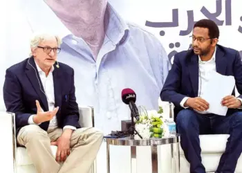 ديفيد هيرست المعايير المزدوجة أسهمت في تعاطف شعوب العالم مع غزَّة