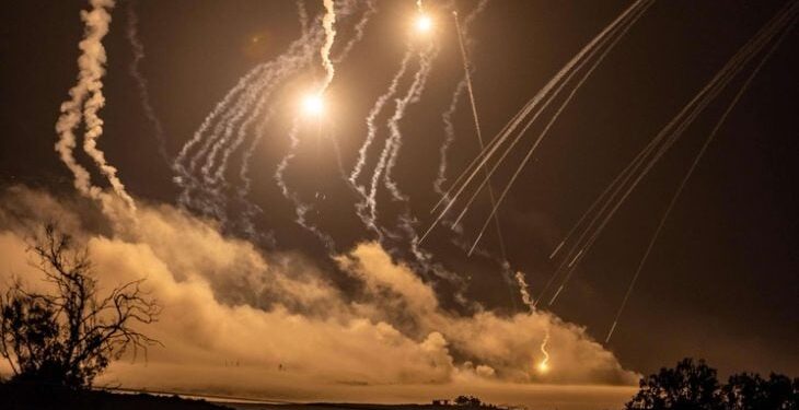 الرئيس الكولومبي يستنكر استخدام إسرائيل الفوسفور الأبيض بغزة