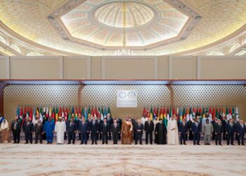 القمة العربية الإسلامية تطالب بوقف تصدير الأسلحة للاحتلال-صدى الشعب-صجيفة اخبارية