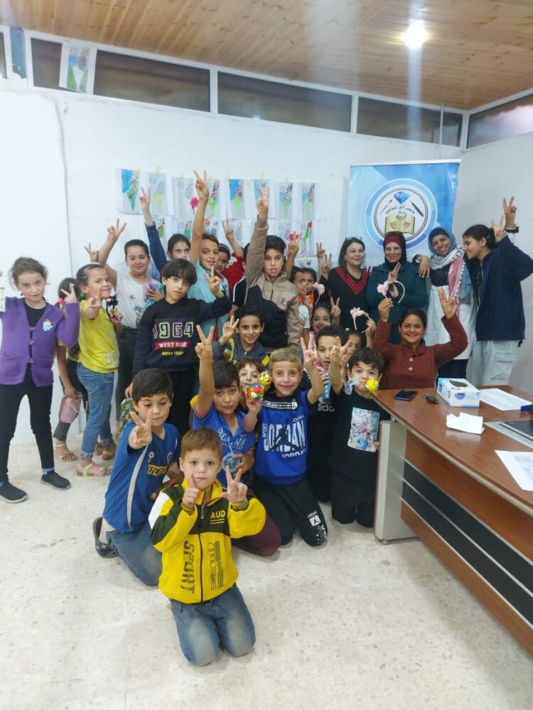 ملتقى ألق الثقافي ينظم  يوما تضامنيا لأطفال الرمثا مع أطفال غزة-صدى الشعب-صحيفة اخبارية