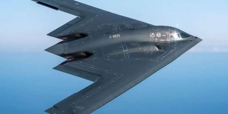 ماذا تعرفون عن (قاذفات B2 - الشبح) التي استخدمتها أميركا لتدمير "درة تاج برنامج طهران النووي"؟