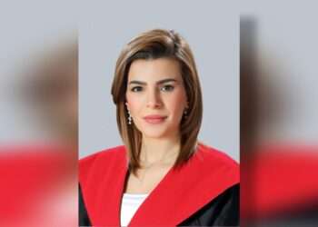 {"remix_data":[],"remix_entry_point":"challenges","source_tags":[],"origin":"unknown","total_draw_time":0,"total_draw_actions":0,"layers_used":0,"brushes_used":0,"photos_added":0,"total_editor_actions":{},"tools_used":{},"is_sticker":false,"edited_since_last_sticker_save":false,"containsFTESticker":false}